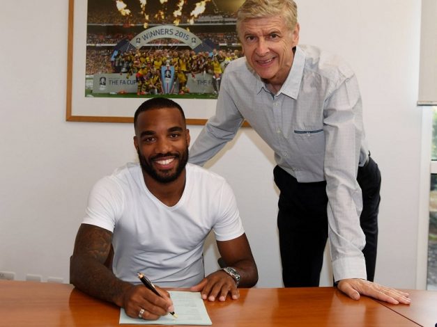 Alexandre Lacazette is set to leave Arsenal for Atletico Madrid.