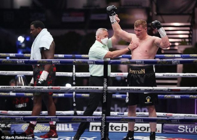 Povetkin stuns Whyte with a fifth round knockout.