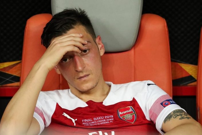 Arsenal consider terminating Mesut Ozil’s contract before January transfer window