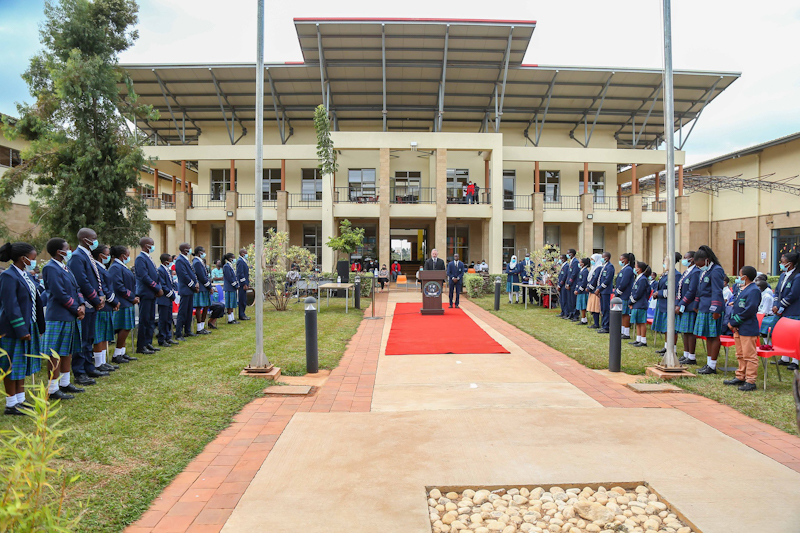 The M-PESA Foundation Academy is a state of the art, co-educational and residential High school offering the Kenyan National Curriculum. The institution is an authorised International Baccalaureate World School and delivers innovative education through a holistic curriculum.