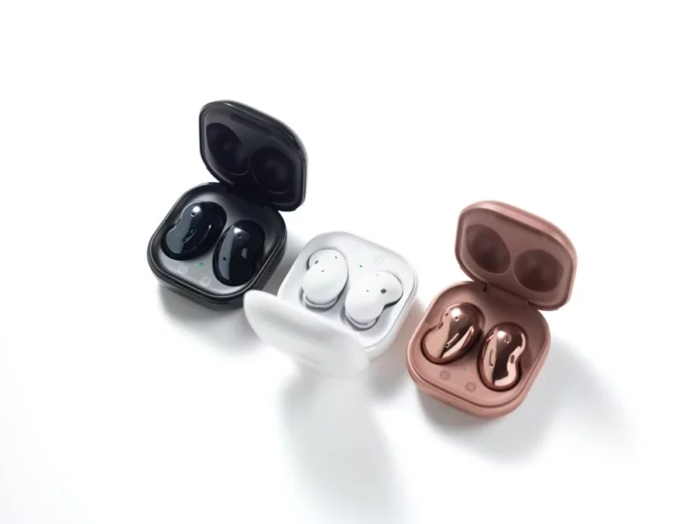 The Samsung Galaxy Buds2 Pro offers the ultimate in sound for everyone.