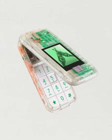 Heineken® and Bodega Launches "Boring Phone" to Encourage Real-Life Connections